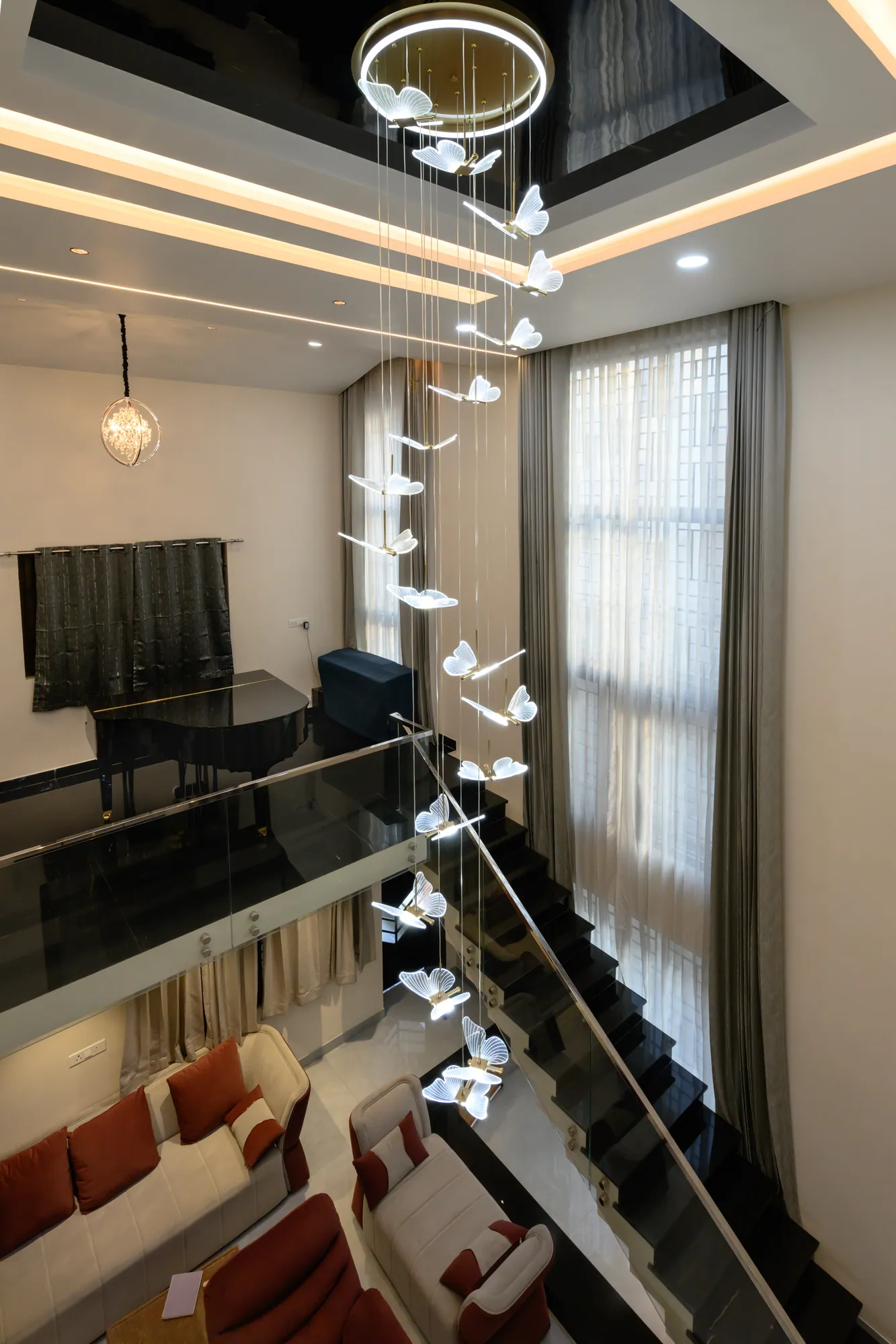 Nolumbur — a luxury residence by Jehovah Builders, frame 14 of 19.