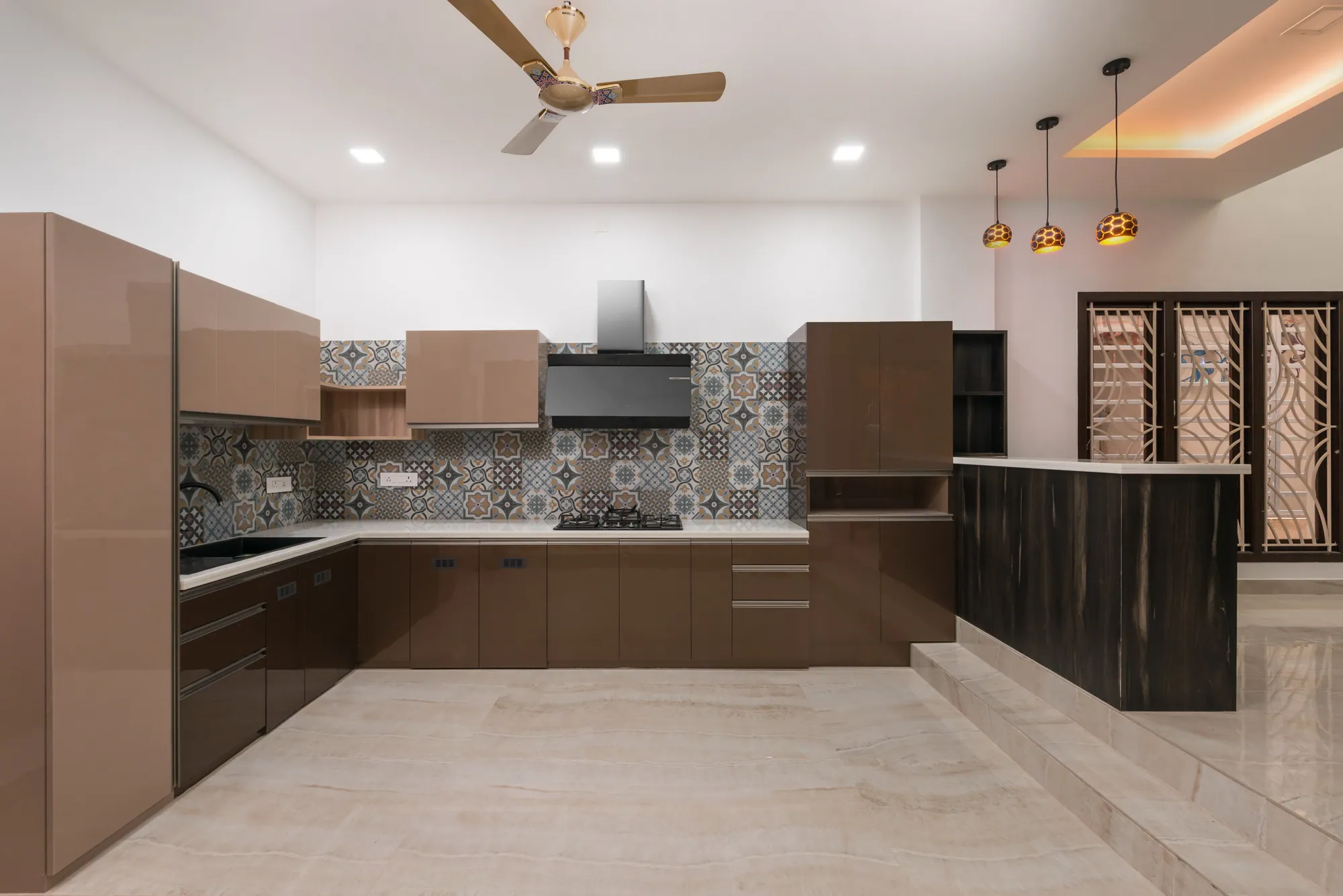 Mr. Aravind — a luxury residence by Jehovah Builders, frame 7 of 18.