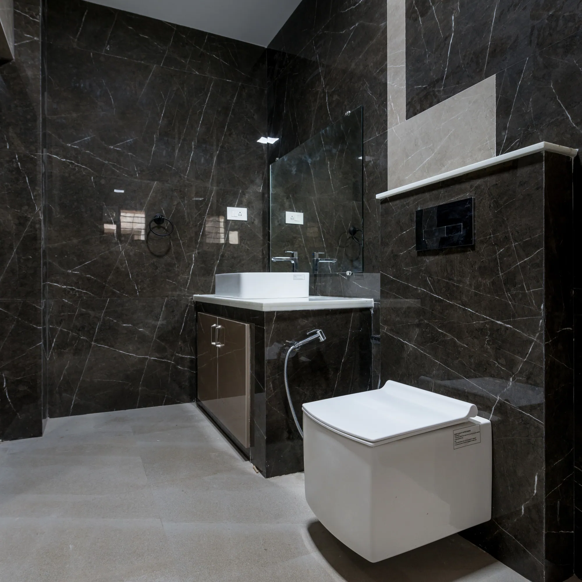 Mr. Aravind — a luxury residence by Jehovah Builders, frame 11 of 18.