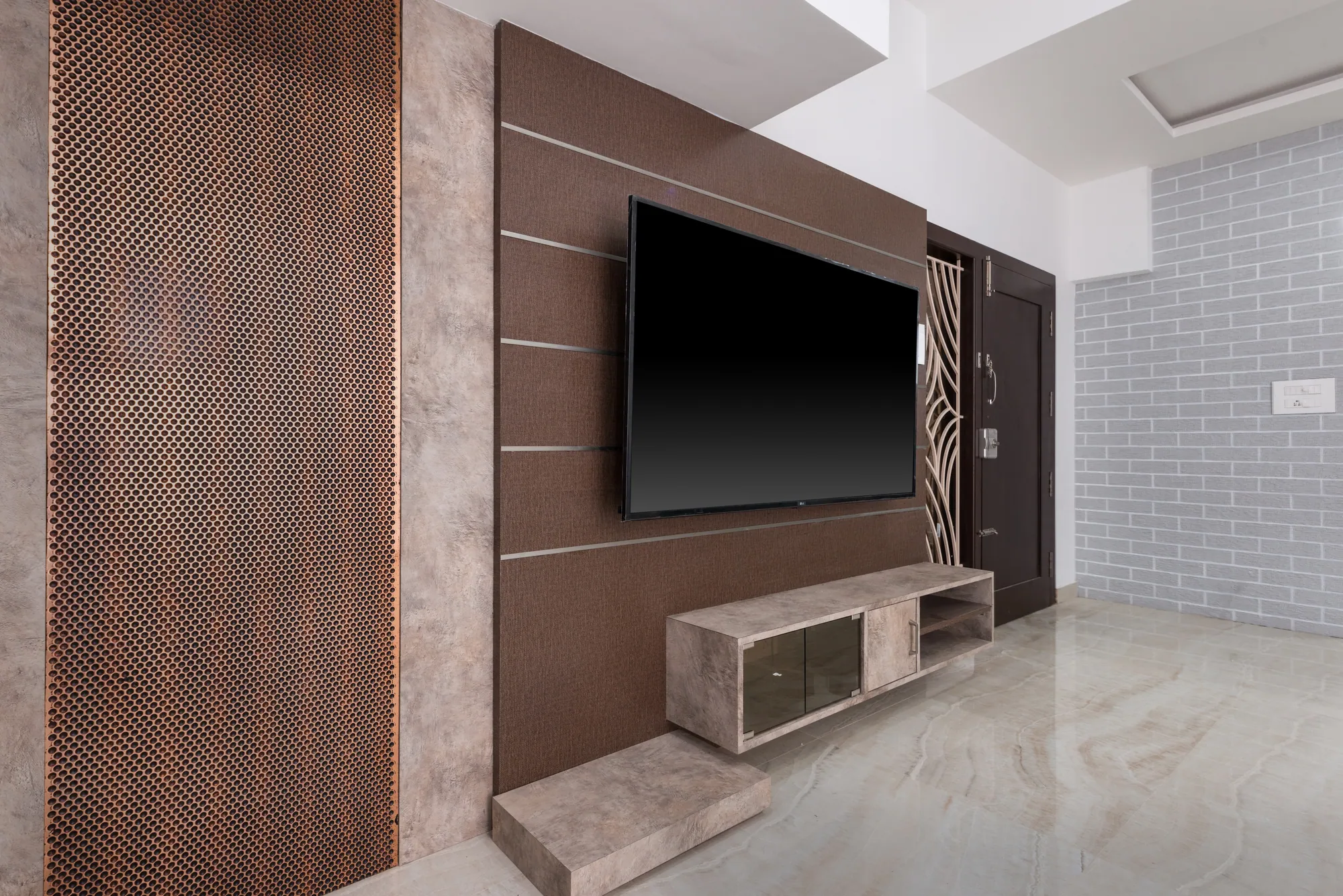 Mr. Aravind — a luxury residence by Jehovah Builders, frame 16 of 18.