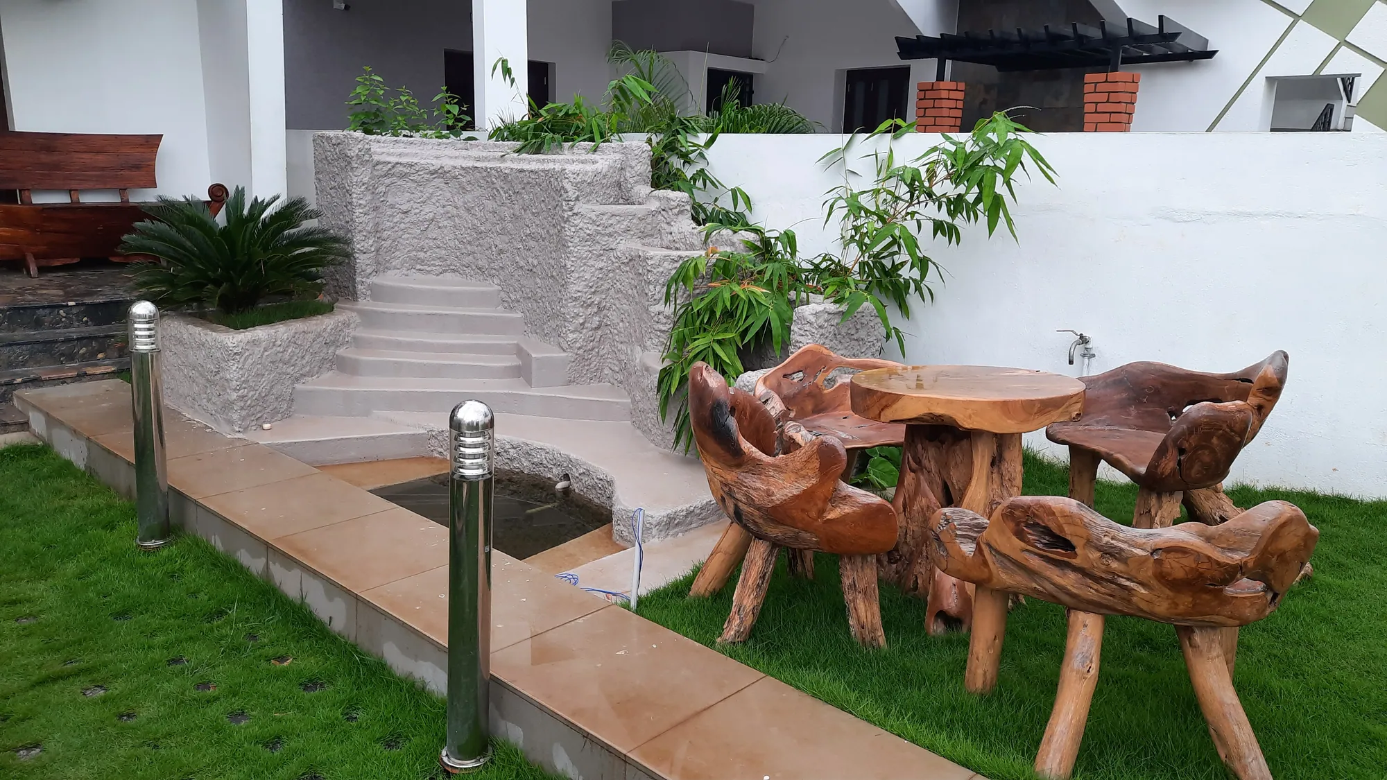 Mr. Shan — a luxury residence by Jehovah Builders, frame 5 of 8.